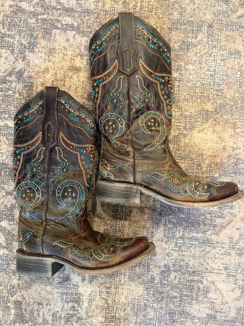 Corral Brown Leather Cowboy Boots with Turquoise Embroidery